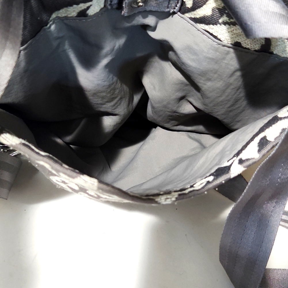 Petunia Pickle Bottom Backpack Diaper Bag Gray & Cream - Picture 7 of 10